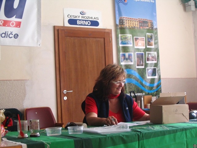 img00105.jpg